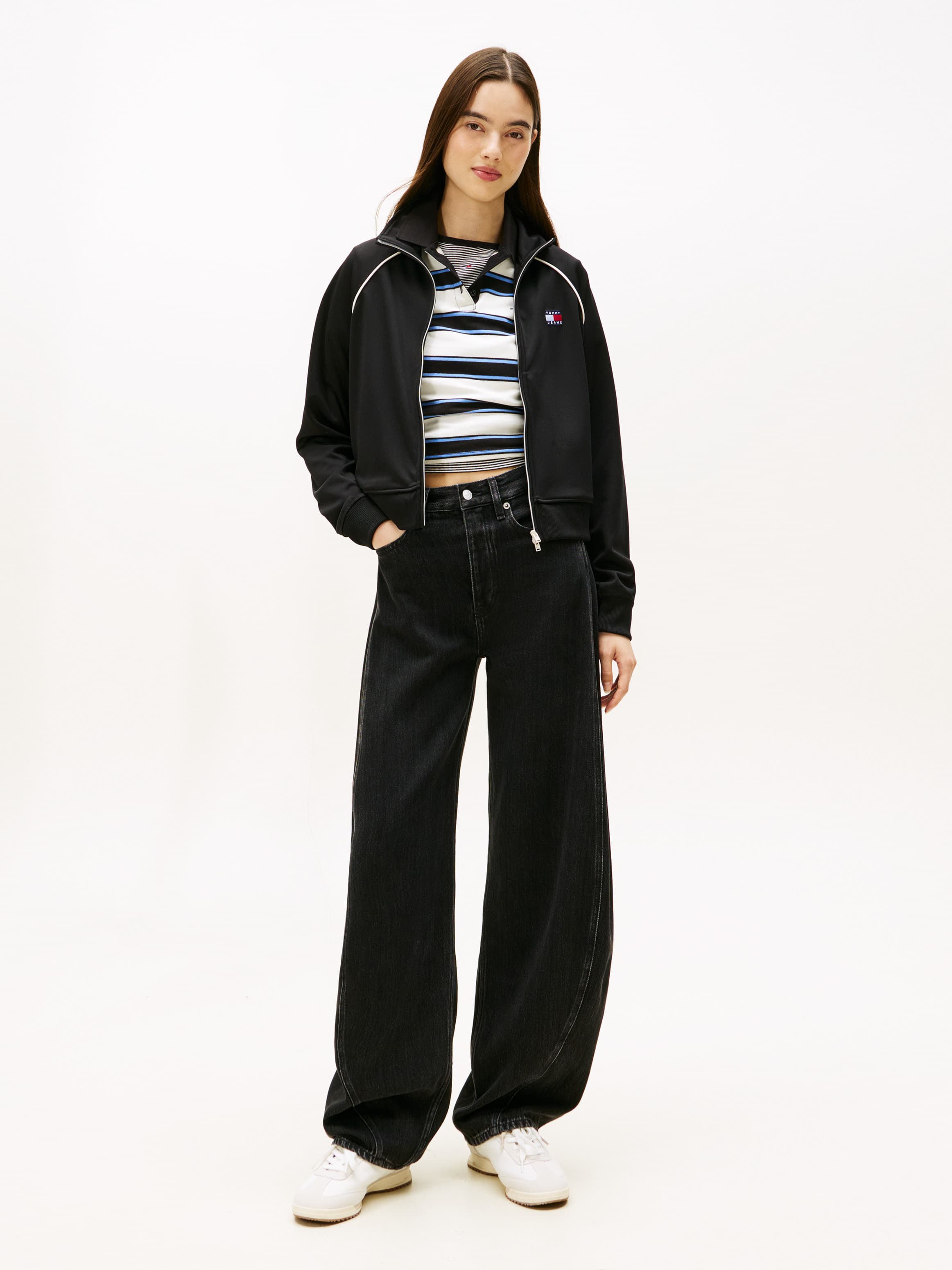 Mid Rise Barrel Leg Black Jeans